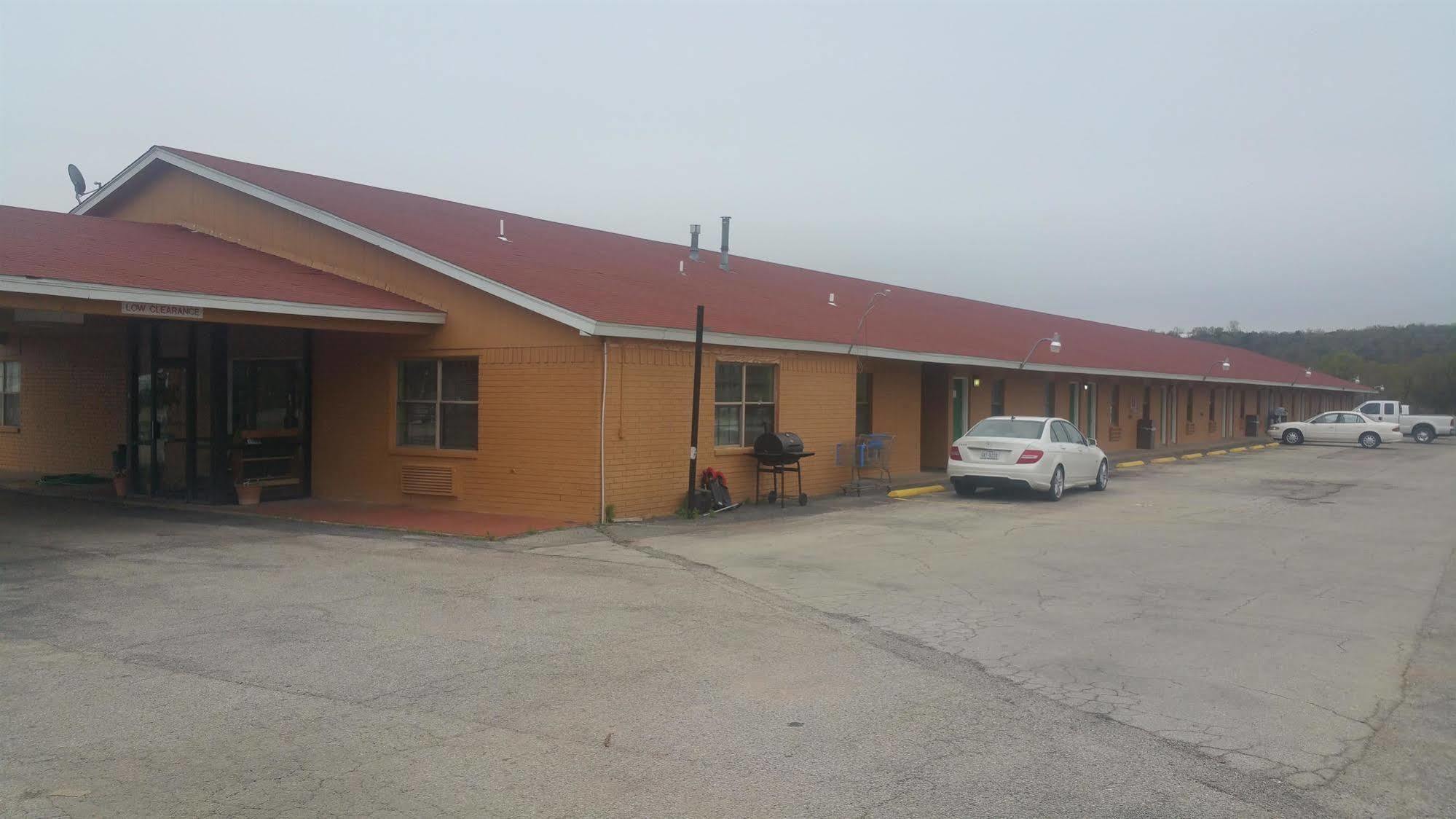 Executive Inn Mineral Wells Exterior photo